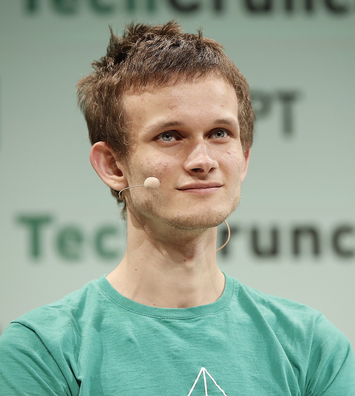 Vitalik Buterin Champions Minimalism for Ethereum Layer-2 Success, Cites Celo’s Transition
