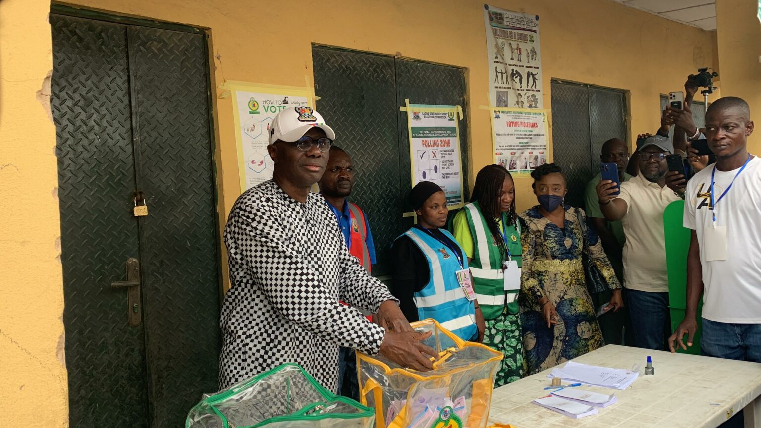 Lagos LG Poll: Sanwo-Olu, Wife Cast Votes at Lagos Island Polling Unit