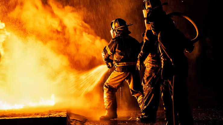 Fire engulfs Shril-Balaj Industrial Limited’s recycling section in Ibadan, Oyo, with burnt tyres, causing millions in losses, July 20, 2025.