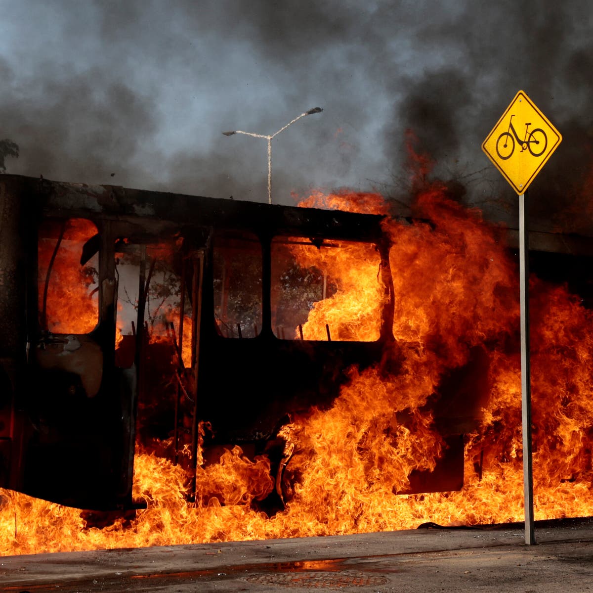 Mexico erupts in violence after killing of cartel leader El Mencho